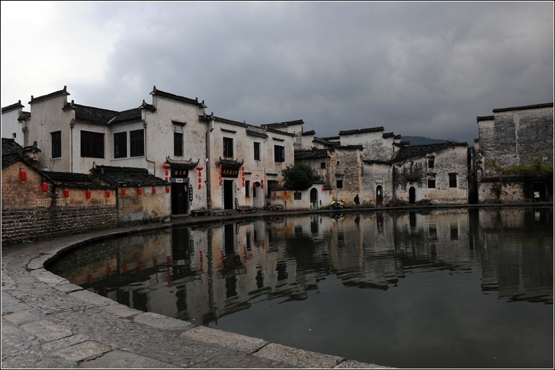 安徽宏村：傳統(tǒng)水墨畫里的中國鄉(xiāng)村